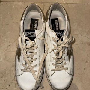 Women’s golden goose